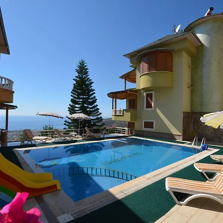 فيلة Luxury 5 Bedroom With Communal Pool, 1038