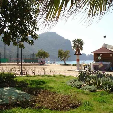 فيلة Luxury 5 Bedroom With Communal Pool, 1038 ألانيا