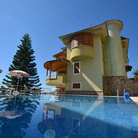 فيلة Luxury 5 Bedroom With Communal Pool, 1038