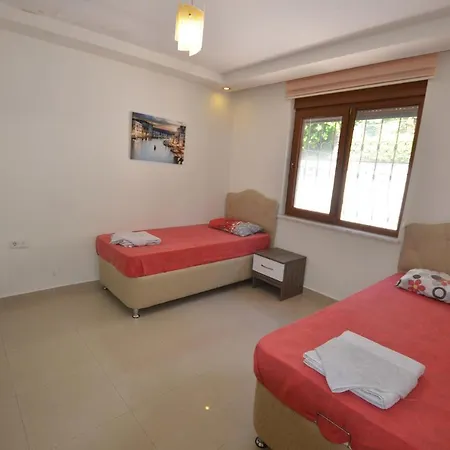 Luxury 5 Bedroom With Communal Pool, 1038 فيلة *