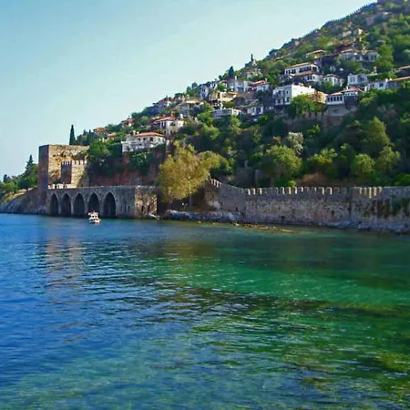 Luxury 5 Bedroom With Communal Pool, 1038 Villa Alanya