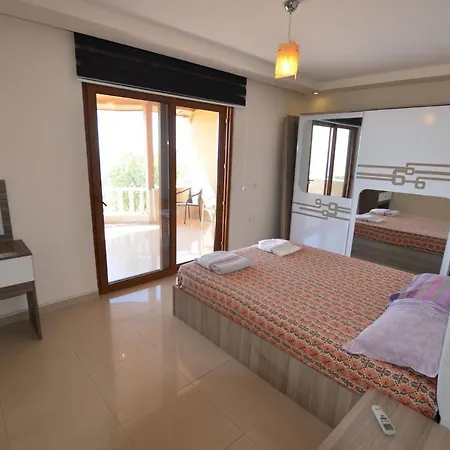 Luxury 5 Bedroom With Communal Pool, 1038 Villa Alanya